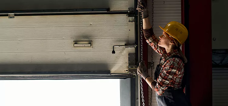Addressing Common Garage Door Stoppage Issues in Lynwood, CA